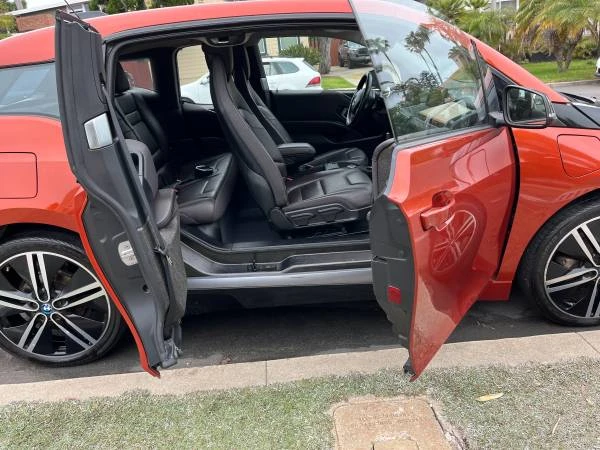 2016 BMW i3 - Image 12 of 14