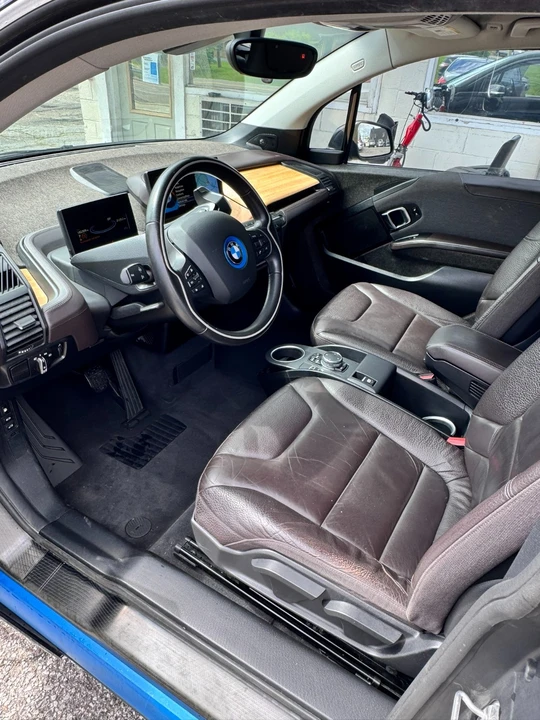 2016 BMW i3 - Image 10 of 15