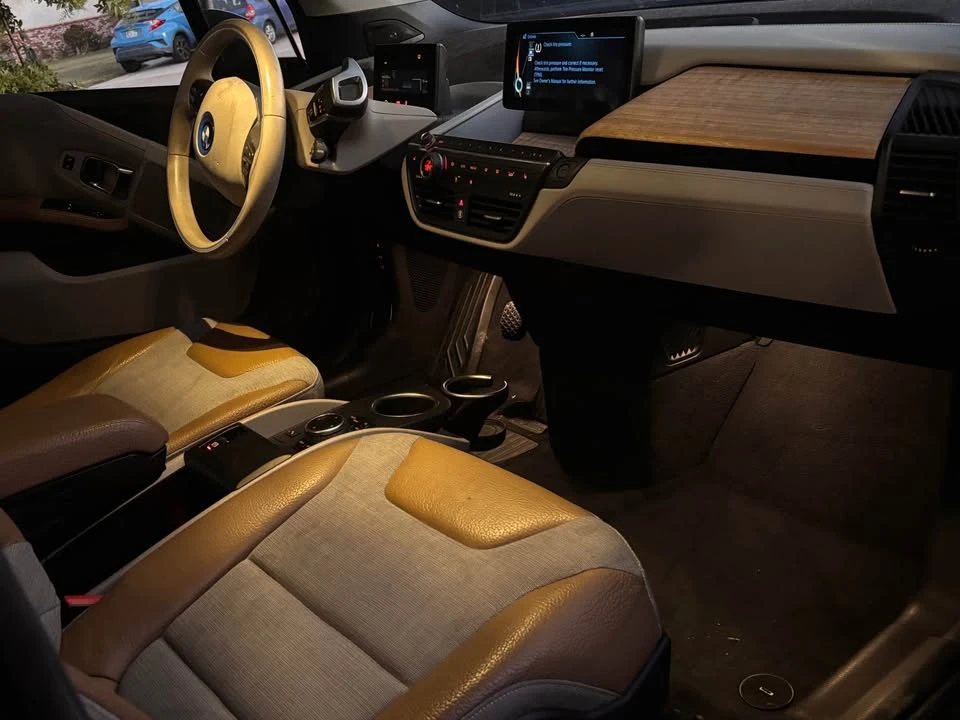 2016 BMW i3 - Image 4 of 5