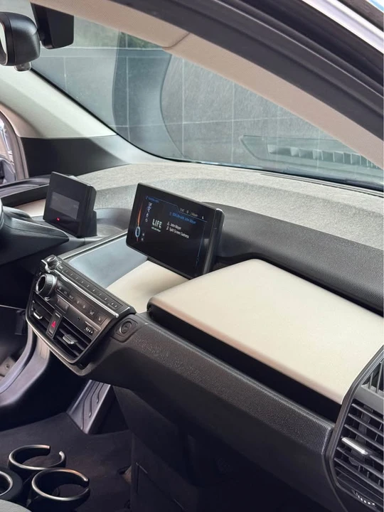 2016 BMW i3 - Image 9 of 11
