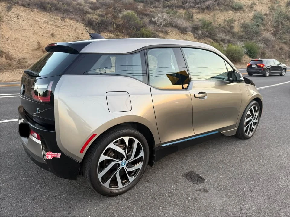 2016 BMW i3 - Image 2 of 10