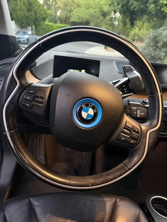 2016 BMW i3 - Image 8 of 10