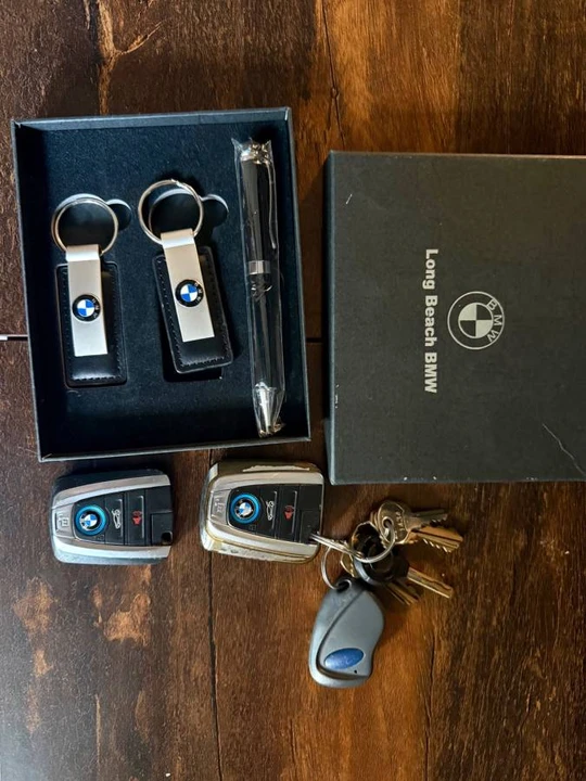 2016 BMW i3 - Image 6 of 6