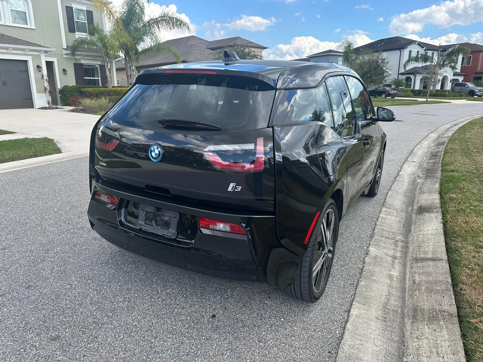 2016 BMW i3 - Image 15 of 31