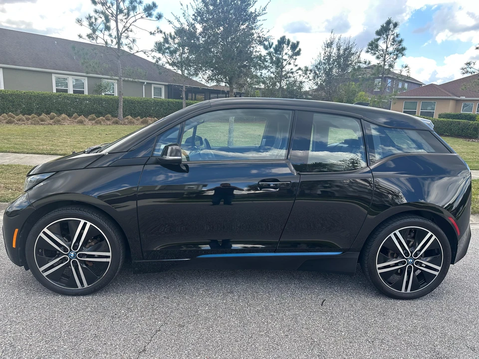 2016 BMW i3 - Image 10 of 31