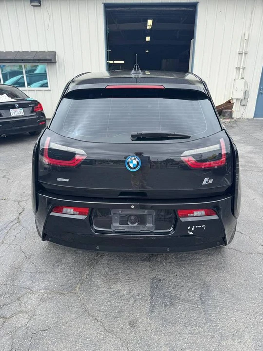 2016 BMW i3 - Image 2 of 7