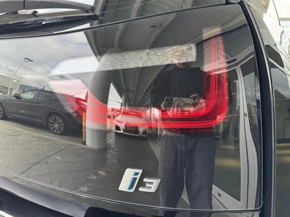 2016 BMW i3 - Image 8 of 19