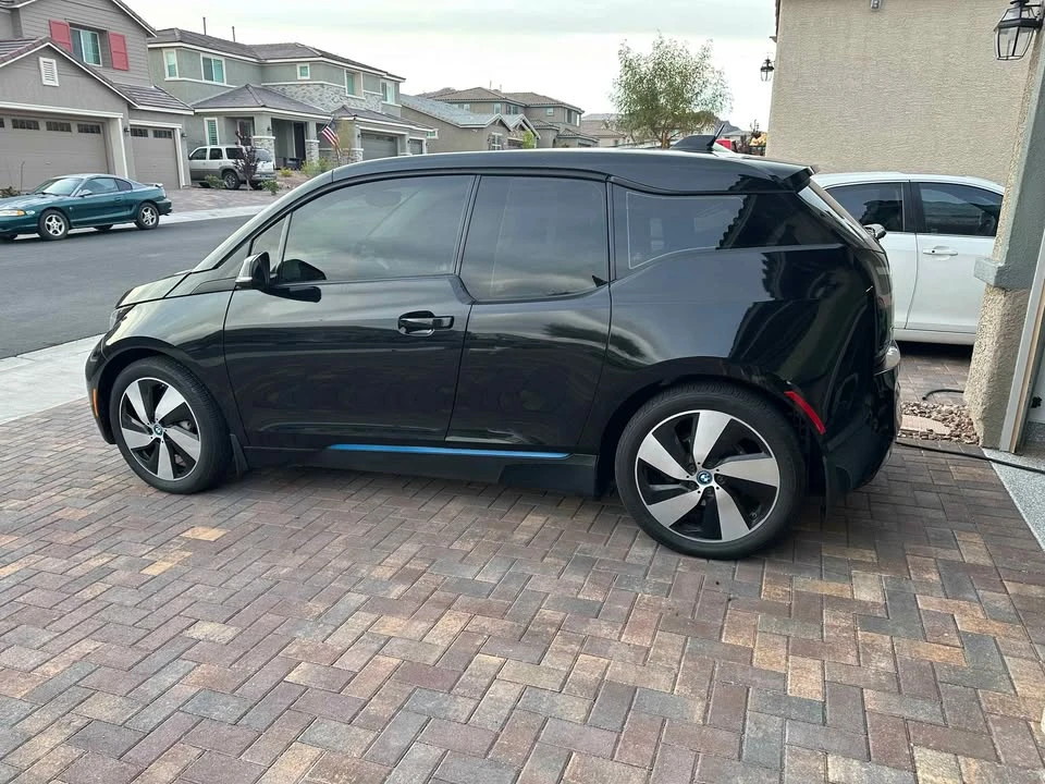 2016 BMW i3 - Image 2 of 3