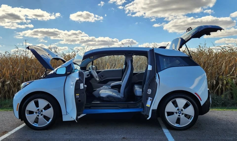 2016 BMW i3 - Image 17 of 20