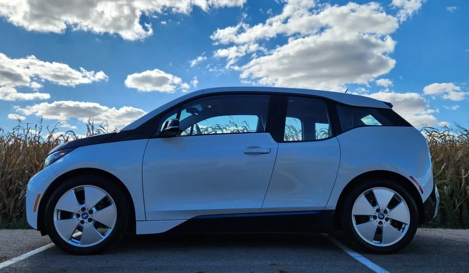 2016 BMW i3 - Image 2 of 20