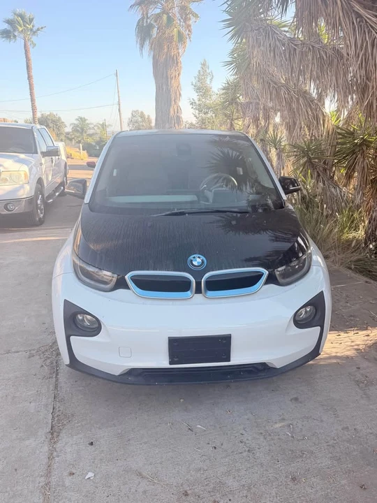 2016 BMW i3 - Image 2 of 7