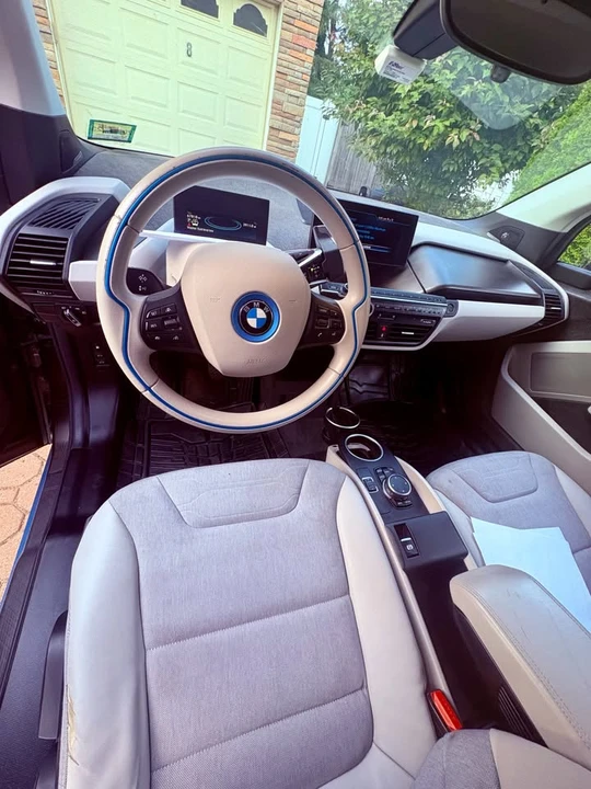 2016 BMW i3 - Image 9 of 17