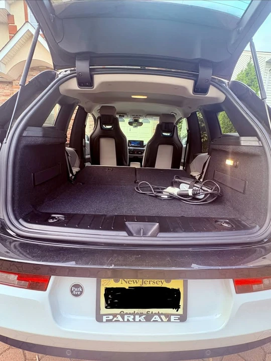 2016 BMW i3 - Image 14 of 17