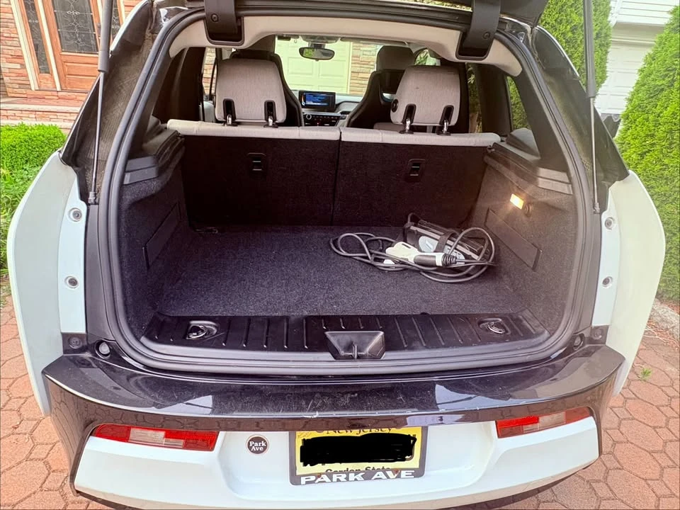 2016 BMW i3 - Image 13 of 17