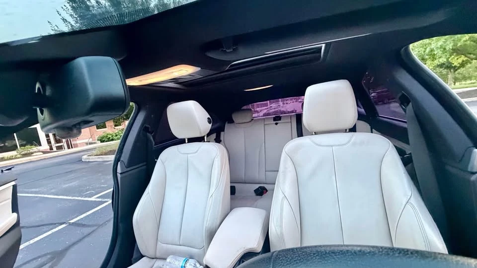 2016 BMW i4 - Image 11 of 16