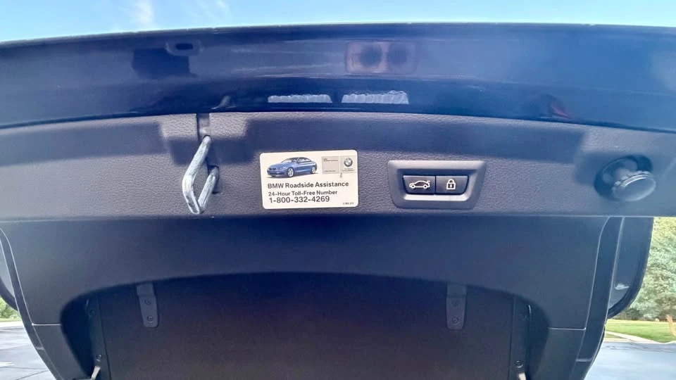 2016 BMW i4 - Image 9 of 16