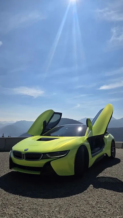 2016 BMW i8 - Image 2 of 8