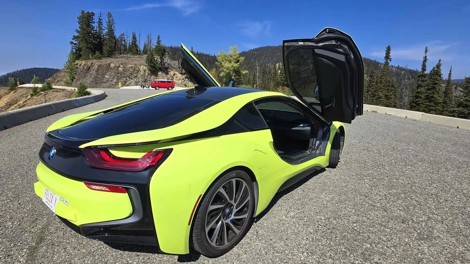 2016 BMW i8 - Image 5 of 8