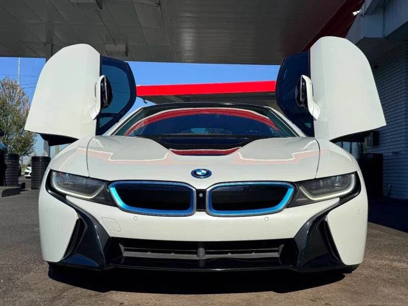 2016 BMW i8 - Image 10 of 15