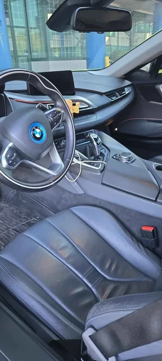 2016 BMW i8 - Image 8 of 8