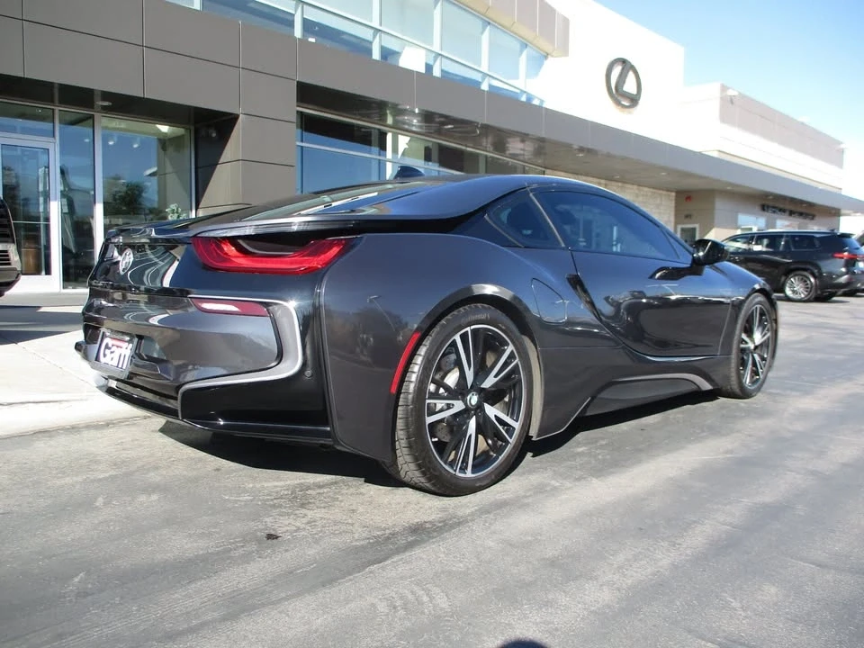 2016 BMW i8 - Image 2 of 6
