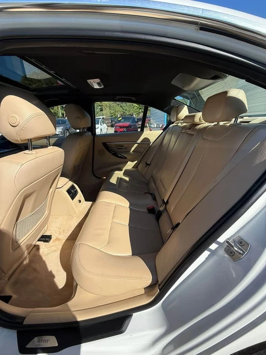 2016 BMW i8 - Image 11 of 11