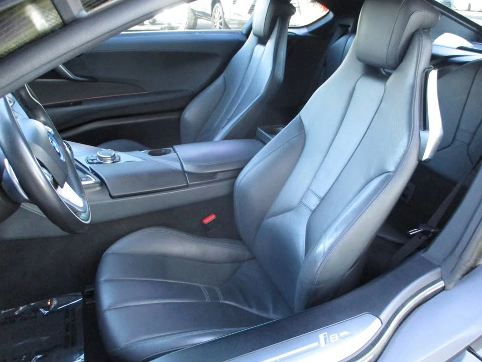 2016 BMW i8 - Image 6 of 6