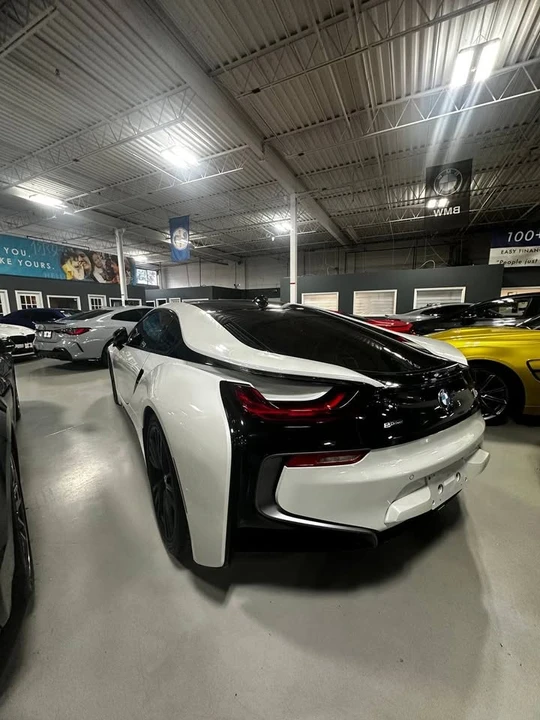 2016 BMW i8 - Image 5 of 5
