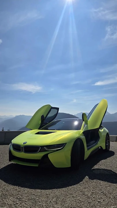 2016 BMW i8 - Image 2 of 8