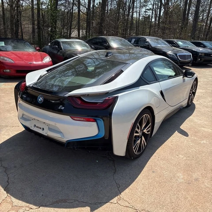 2016 BMW i8 - Image 5 of 13