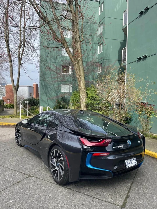 2016 BMW i8 - Image 4 of 19
