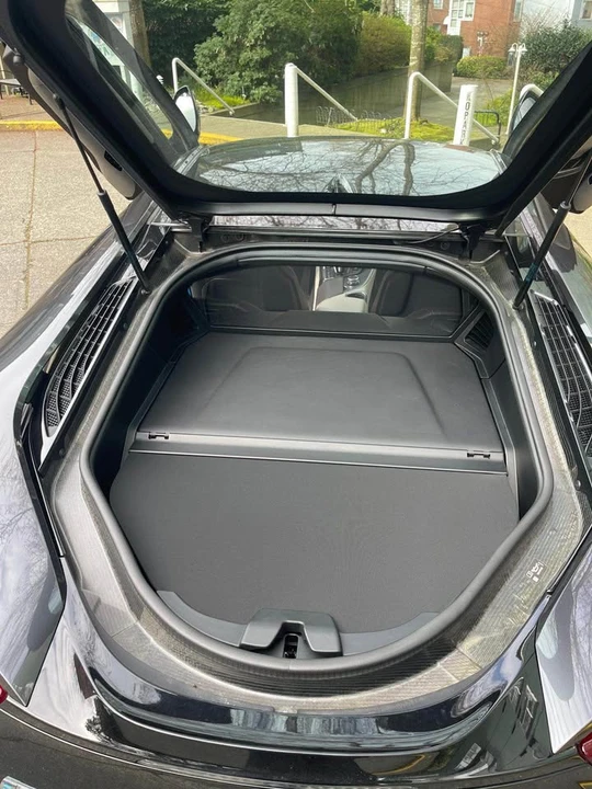 2016 BMW i8 - Image 15 of 19