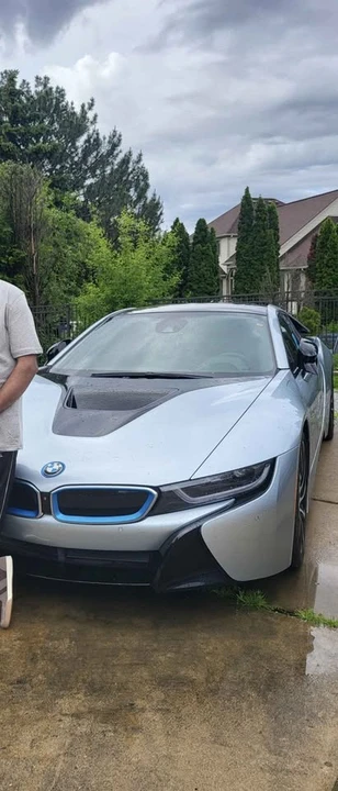 2016 BMW i8 - Image 14 of 15