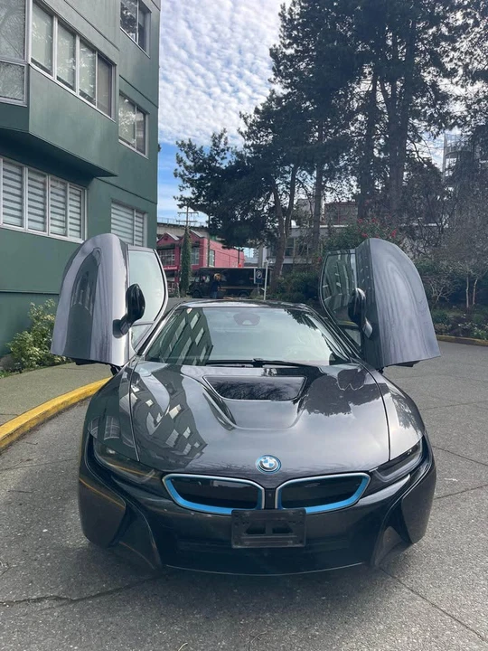 2016 BMW i8 - Image 17 of 19