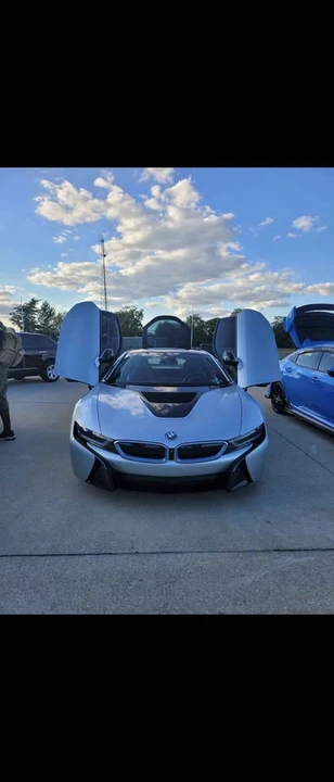2016 BMW i8 - Image 7 of 15
