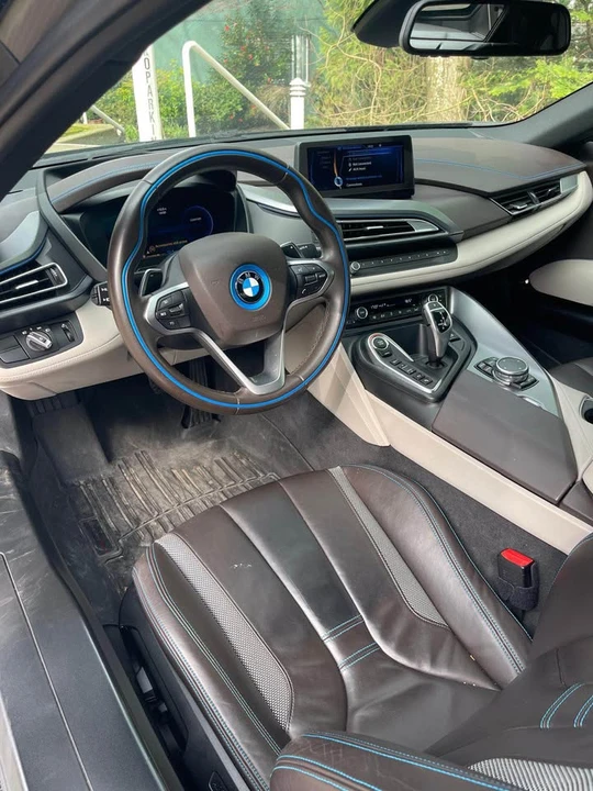 2016 BMW i8 - Image 9 of 19