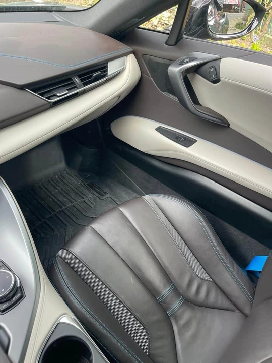 2016 BMW i8 - Image 14 of 19