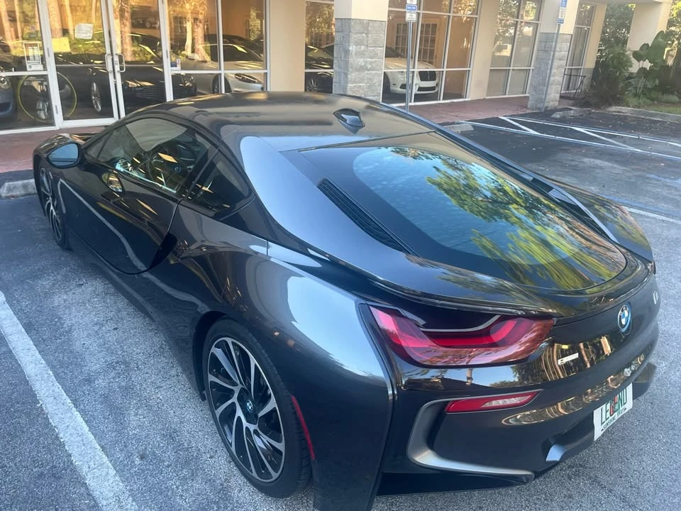 2016 BMW i8 - Image 11 of 20