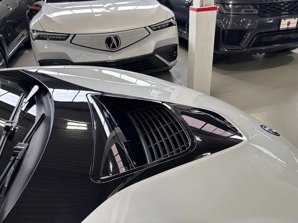 2016 BMW i8 - Image 4 of 19