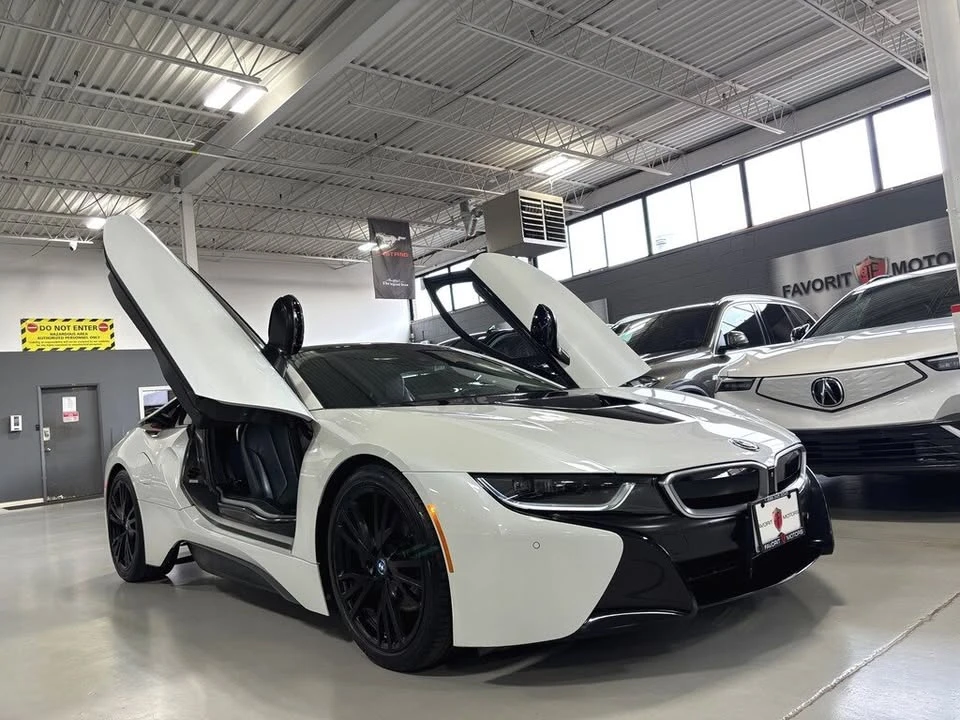 2016 BMW i8 - Image 2 of 19