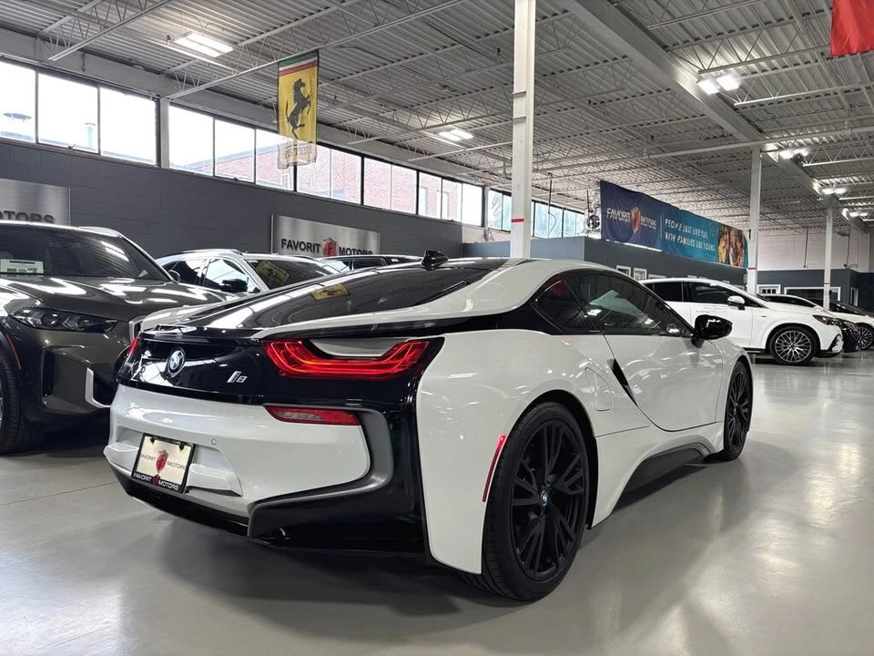 2016 BMW i8 - Image 9 of 19