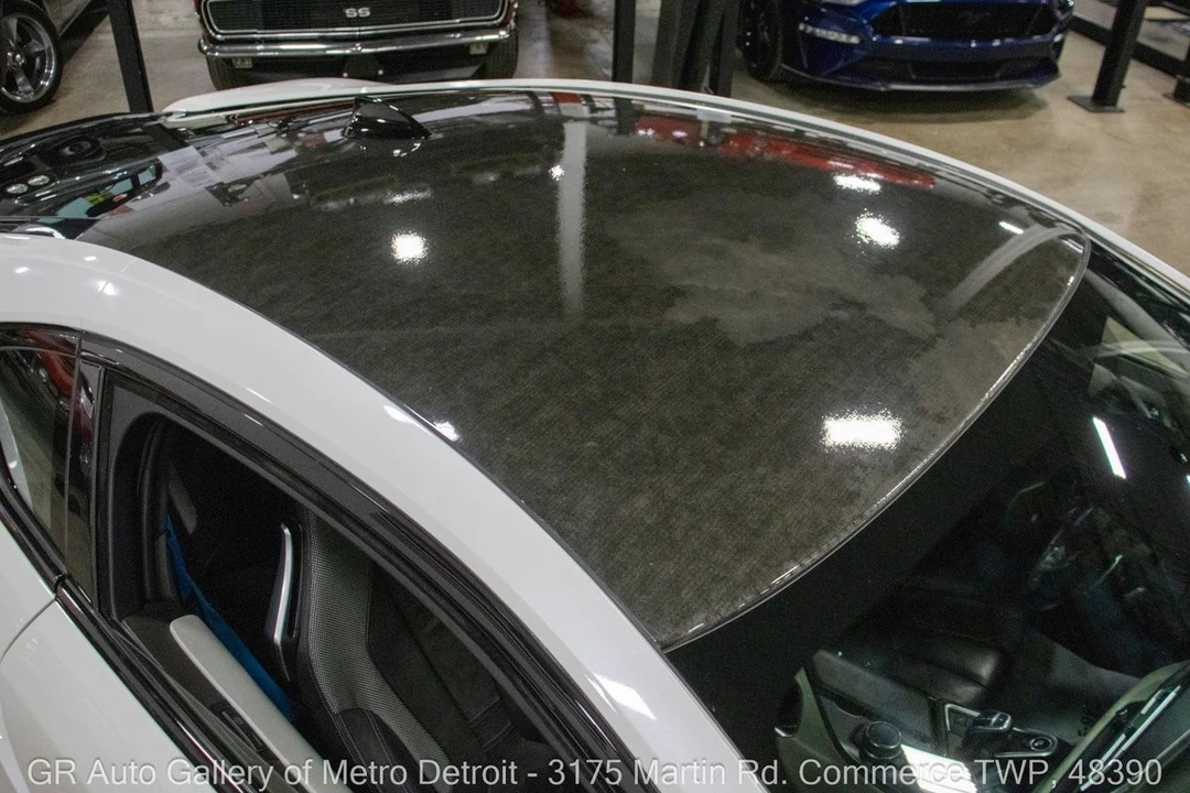 2016 BMW i8 - Image 11 of 21