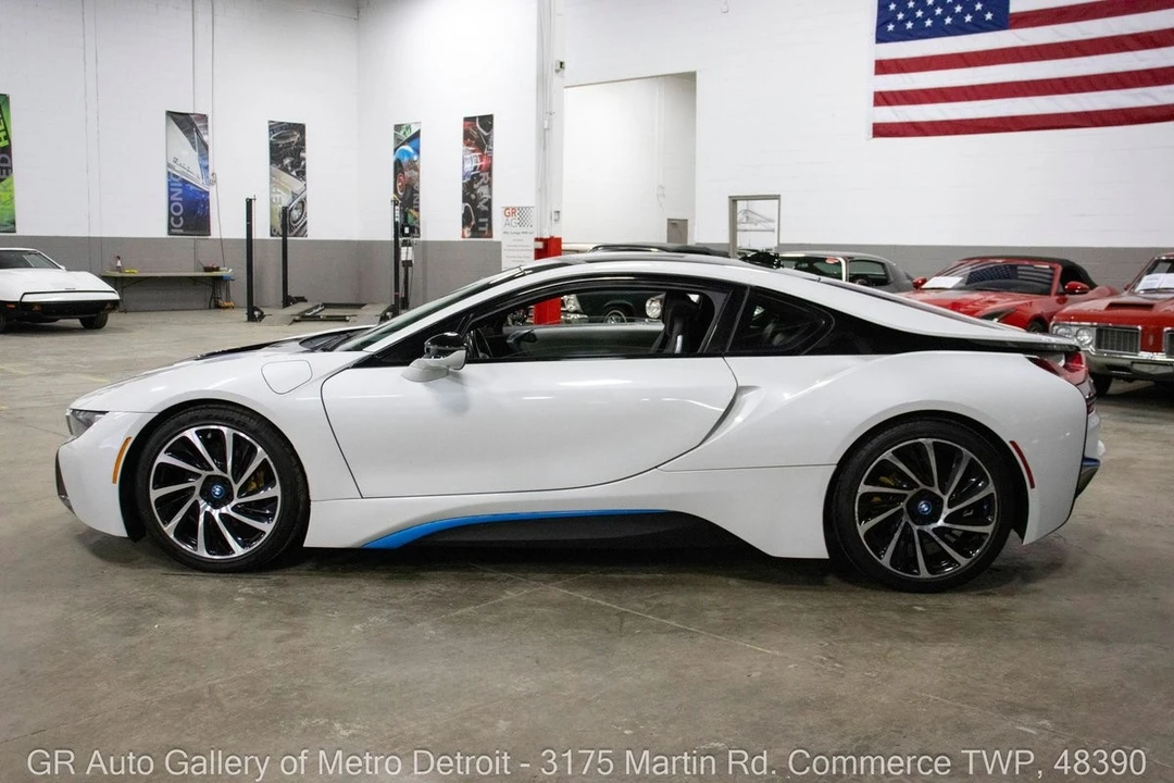 2016 BMW i8 - Image 3 of 21