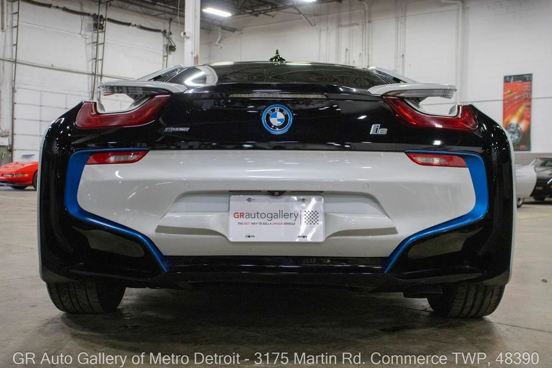 2016 BMW i8 - Image 5 of 21