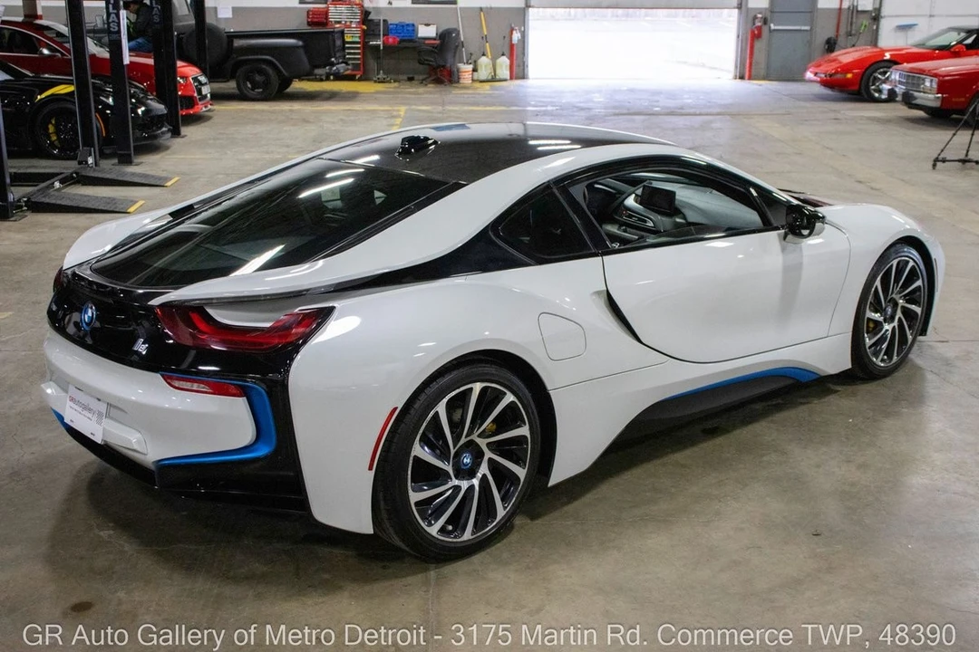 2016 BMW i8 - Image 6 of 21