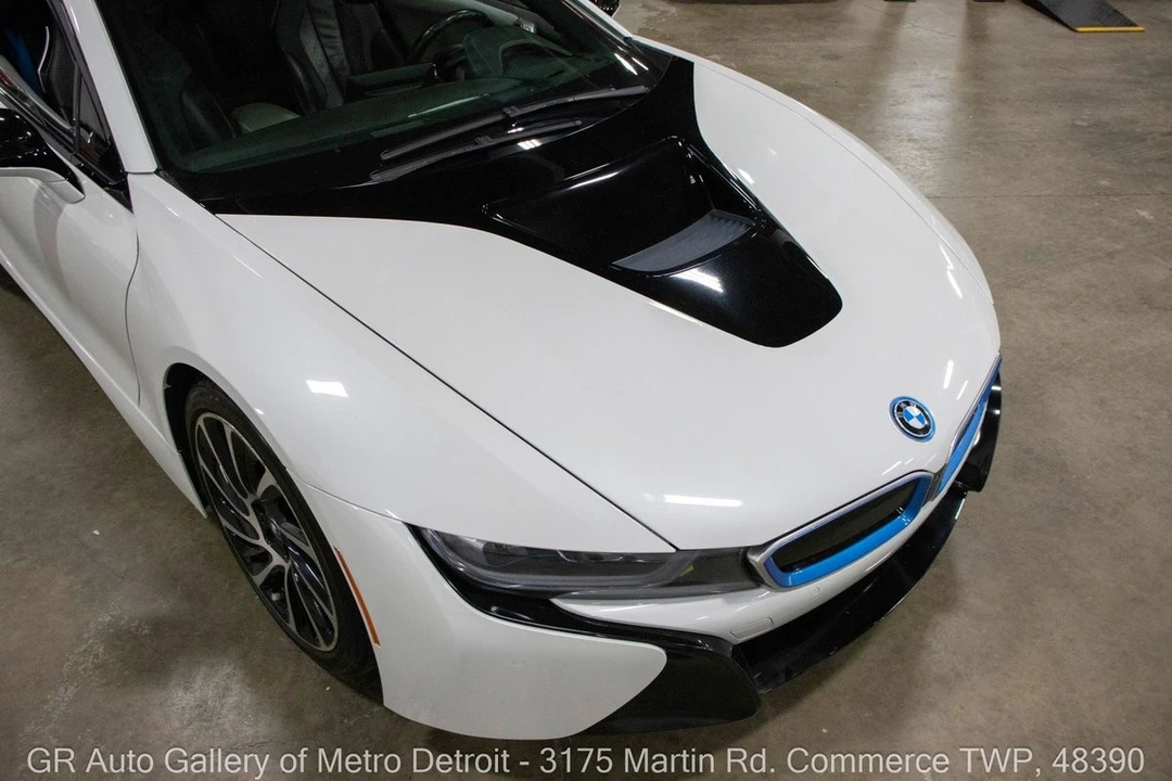 2016 BMW i8 - Image 10 of 21