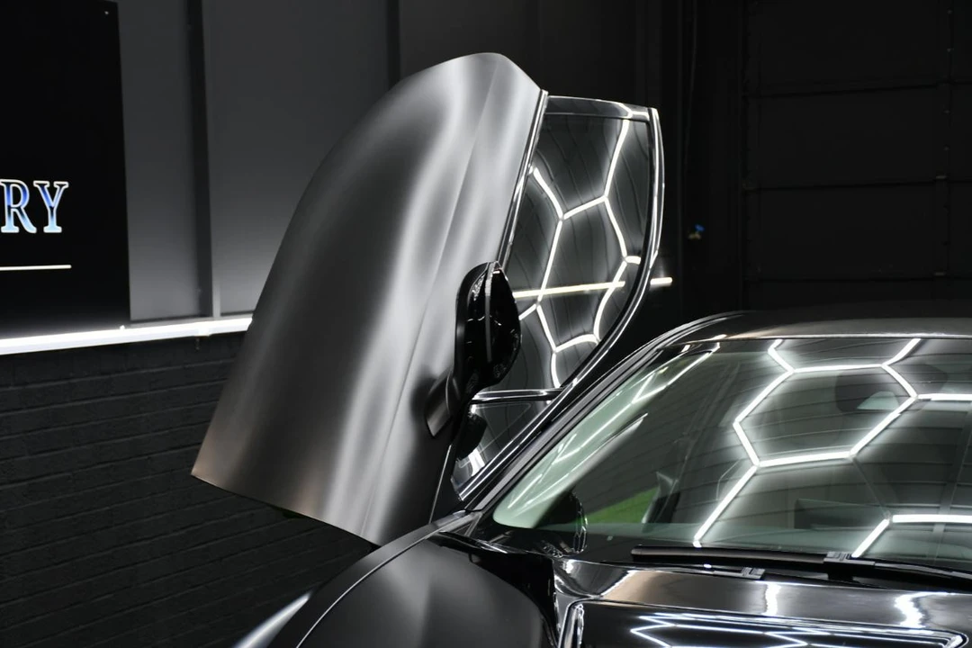 2016 BMW i8 - Image 19 of 21