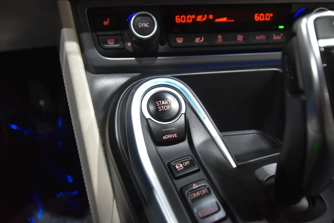 2016 BMW i8 - Image 31 of 31