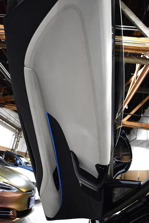 2016 BMW i8 - Image 11 of 31