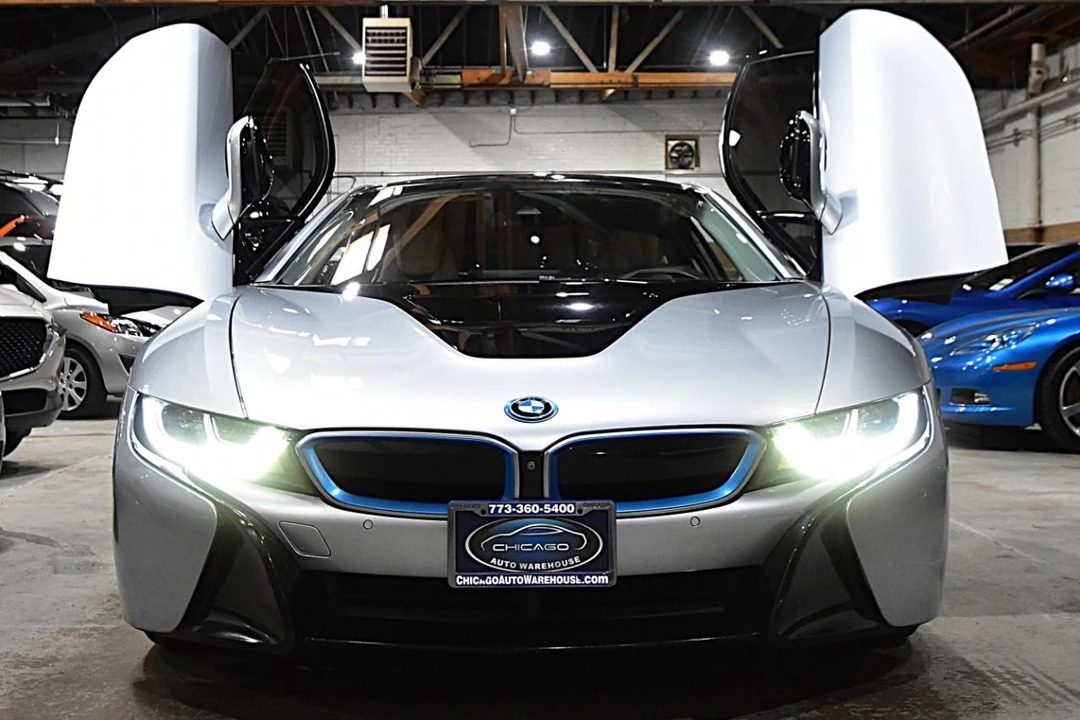 2016 BMW i8 - Image 3 of 31